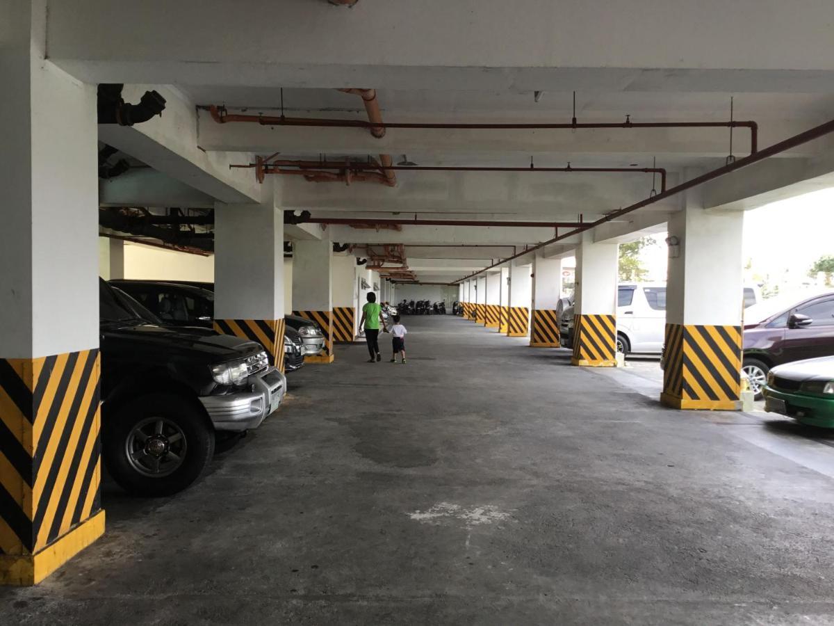 Condo With Free Swimming Pool & Viewing Deck Tagaytay City Exterior photo