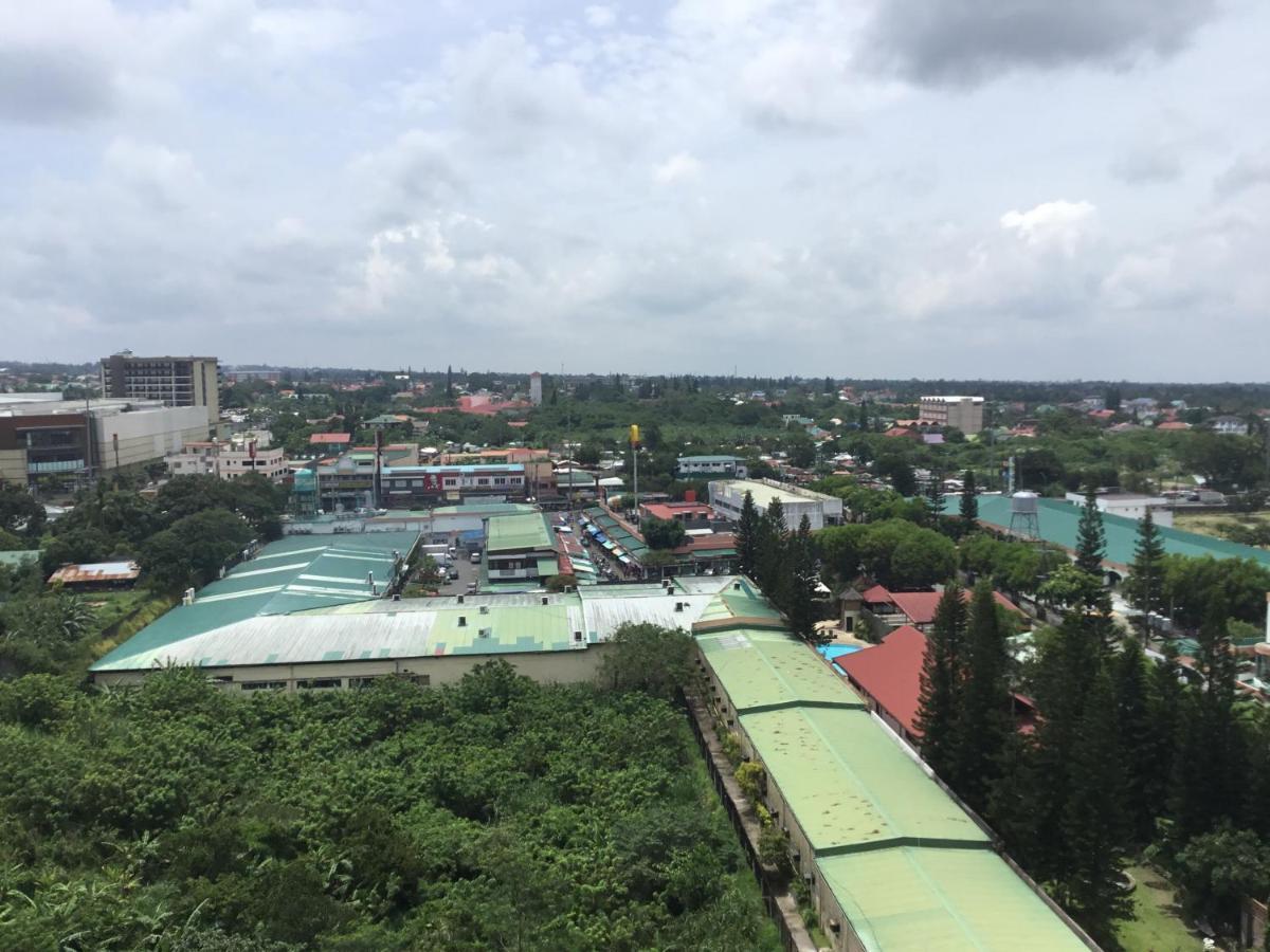 Condo With Free Swimming Pool & Viewing Deck Tagaytay City Exterior photo